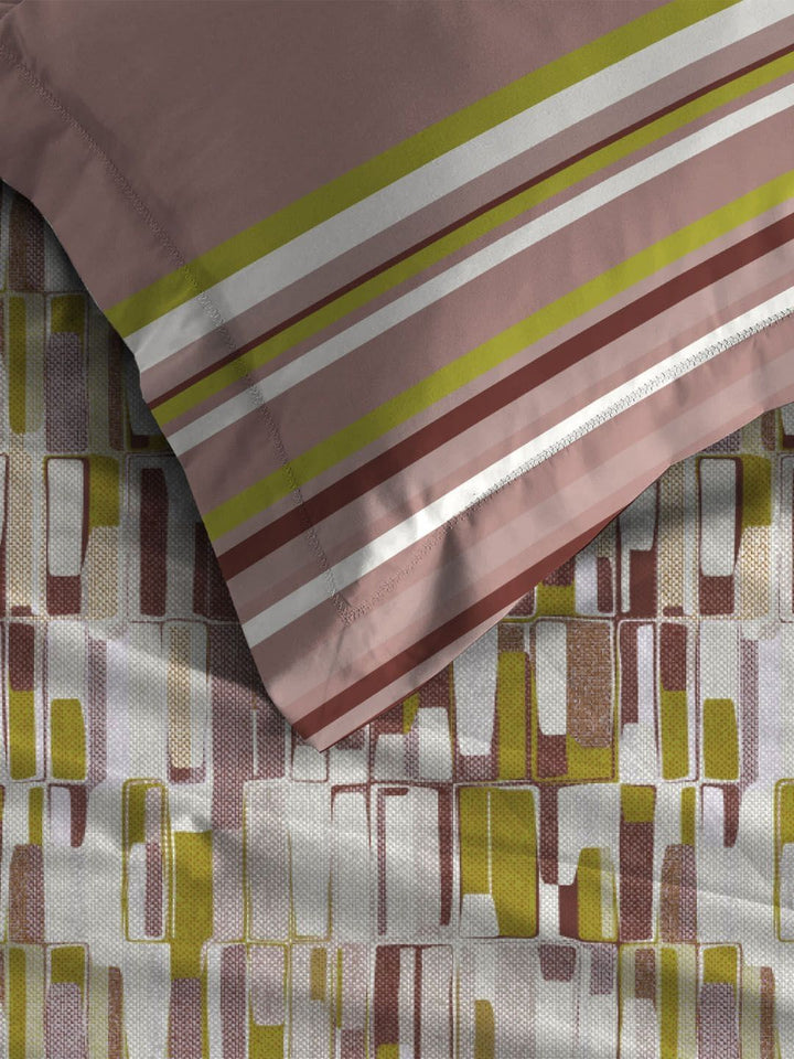 TRIDENT Crossroads Red Dusk & Dawn Flat 144TC King Cotton Bedsheet Set