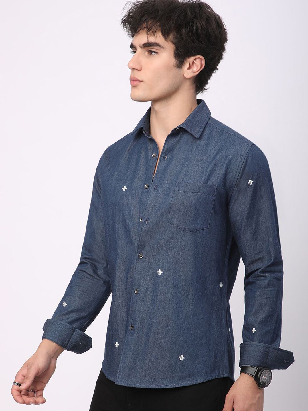 VASTRADO Men Classic Spread Collar Solid Cotton Slim Fit Casual Shirt
