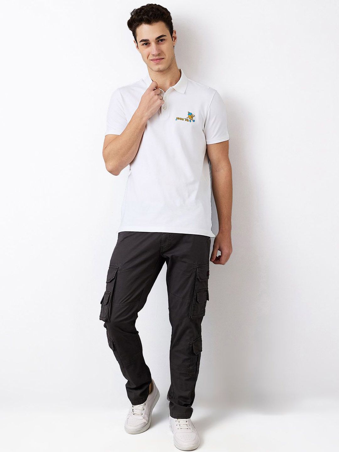SPYKAR Men Straight Fit Mid Rise Cargos