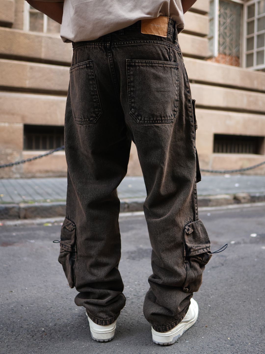 Powerlook Men Solid Loose Fit Cargos Trousers