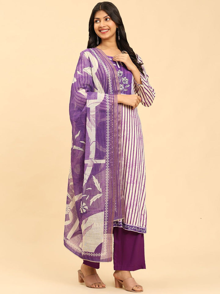 Mamicha Women Floral Printed Regular Pure Cotton Kurta with Palazzos & With Dupatta