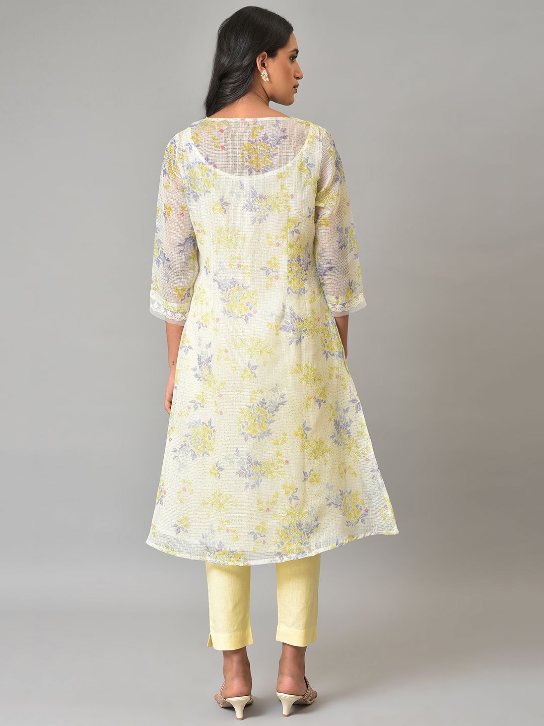 W Floral Printed Round Neck Panelled A-line Kurta