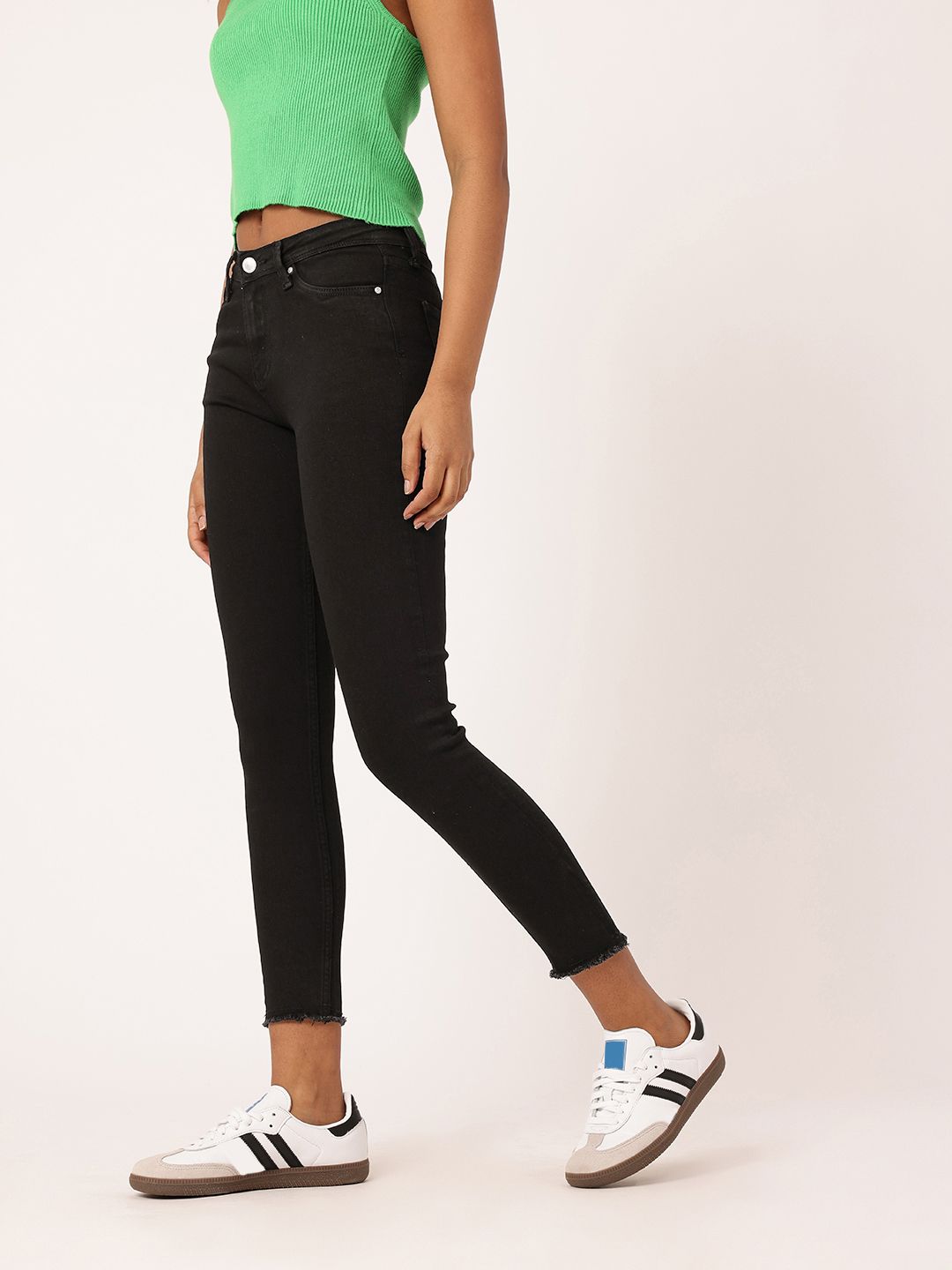 DressBerry Women Classic Vibe Skinny Fit Stretchable Cropped Frayed Jeans