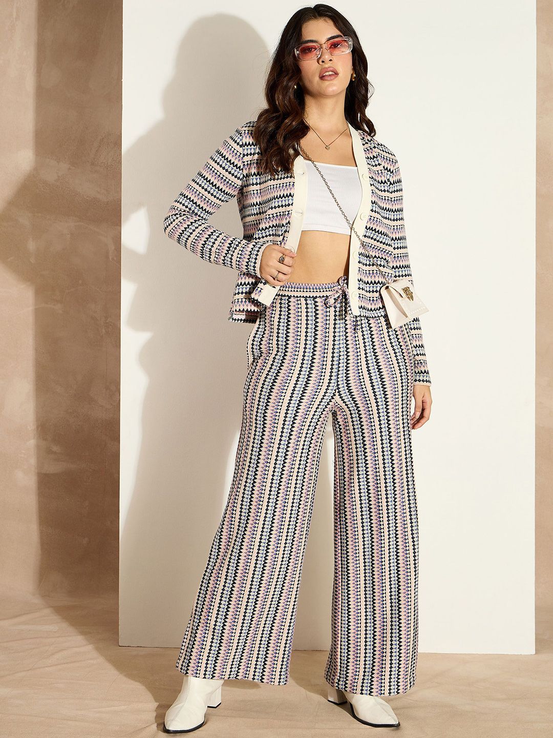 SASSAFRAS Women Chevron Striped Cardigan
