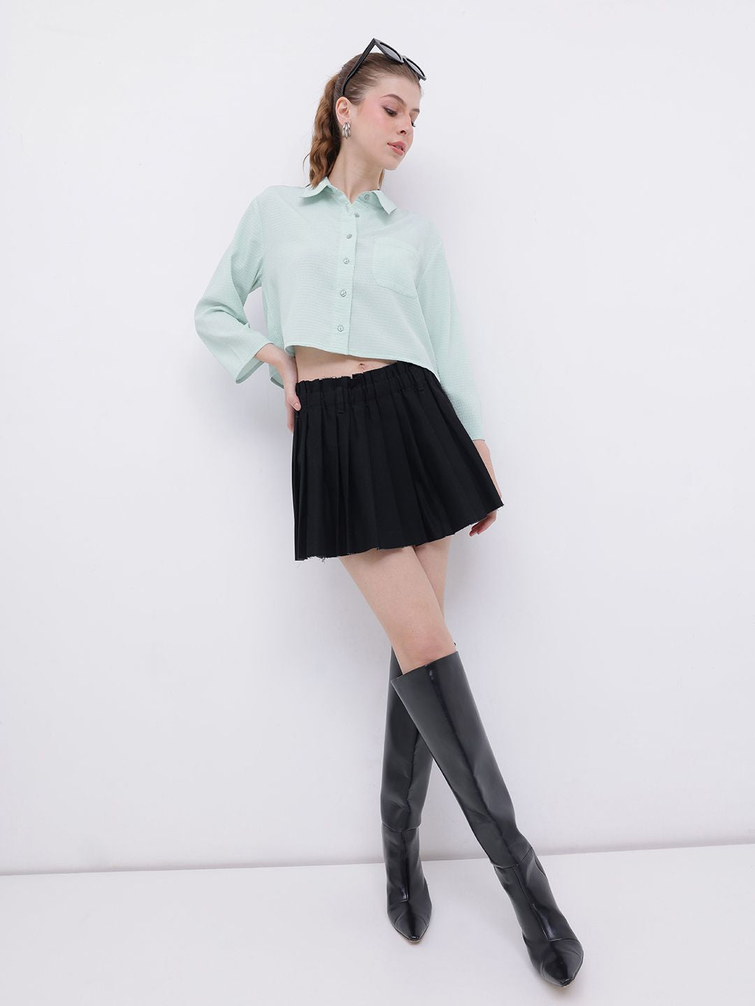 DressBerry Puckered Sneak Seersucker Relaxed Fit Crop Shirt