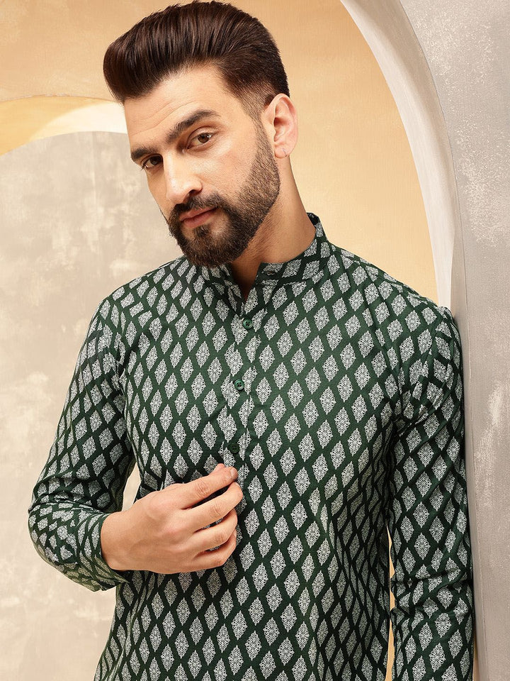 Kurta Pendek Kolar Jalur Bercetak Motif Etnik Hijau Anouk
