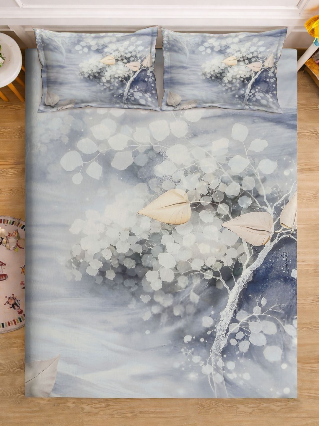 KLOTTHE Grey Floral Printed Dilengkapi 300 TC King Bedsheet Dengan 2 Sarung Bantal