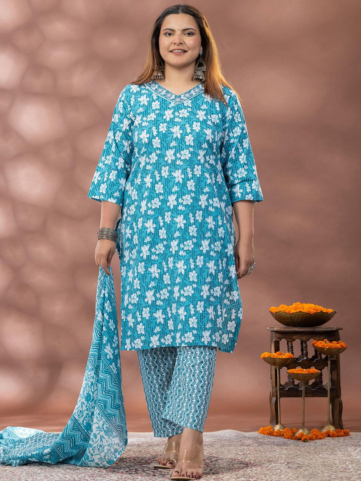 Mamicha Floral Printed V-Neck Tread Work Kurta Dengan Palazzo & Dupatta