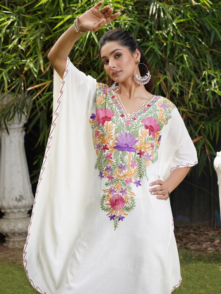 House of Chikankari Women Floral Embroidered Thread Work Indie Florals Crepe Kaftan Kurta