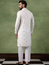 SOJANYA Men Floral Printed Kurta