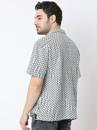 SPYKAR Men Relaxed Fit Cuban Collar Geometric Printed Cotton Casual Shirt