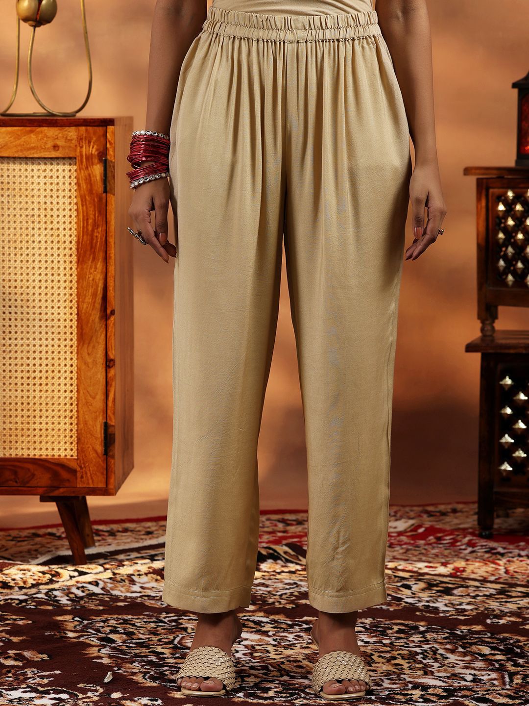 Libas Women Floral Embroidered Regular Thread Work Kurta with Trousers & With Dupatta