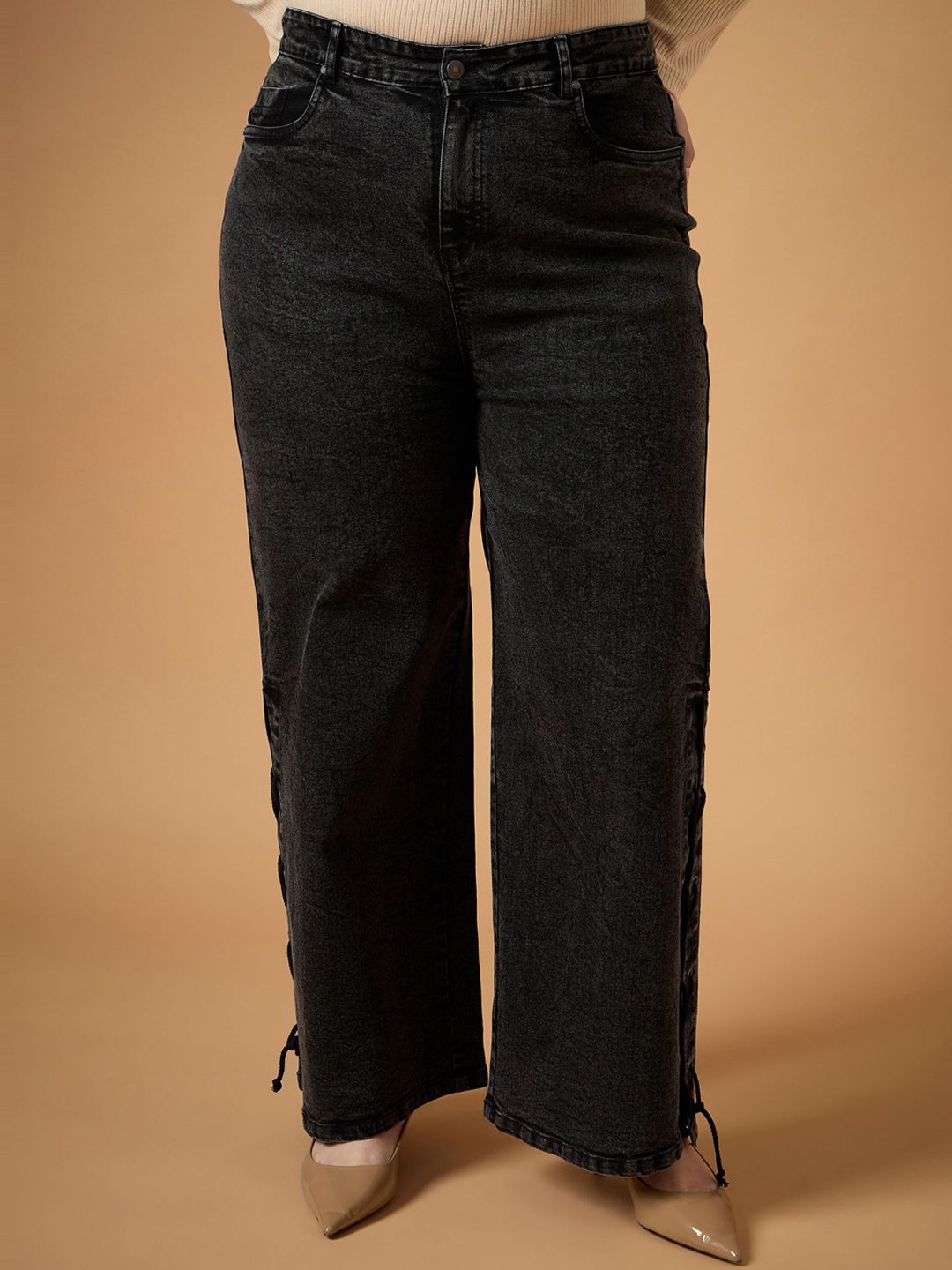 SASSAFRAS Curve Women Straight Fit Light Fade Acid Wash Stretchable Jeans