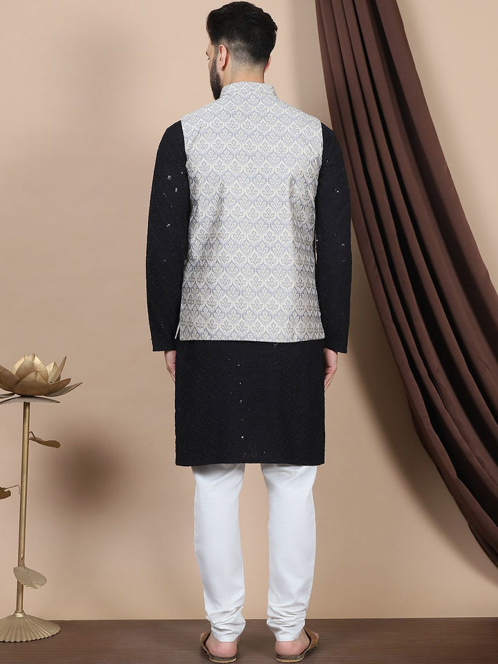 Anouk Black Floral Sulam Kurta Kapas Tulen Labuci Lurus dengan Churidar