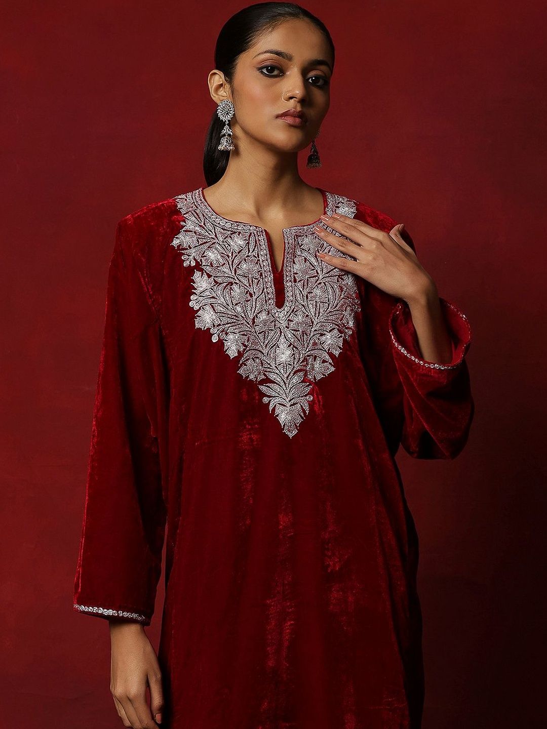 House of Chikankari Women Maroon Velvet Tilla Embroidered Kurta Set