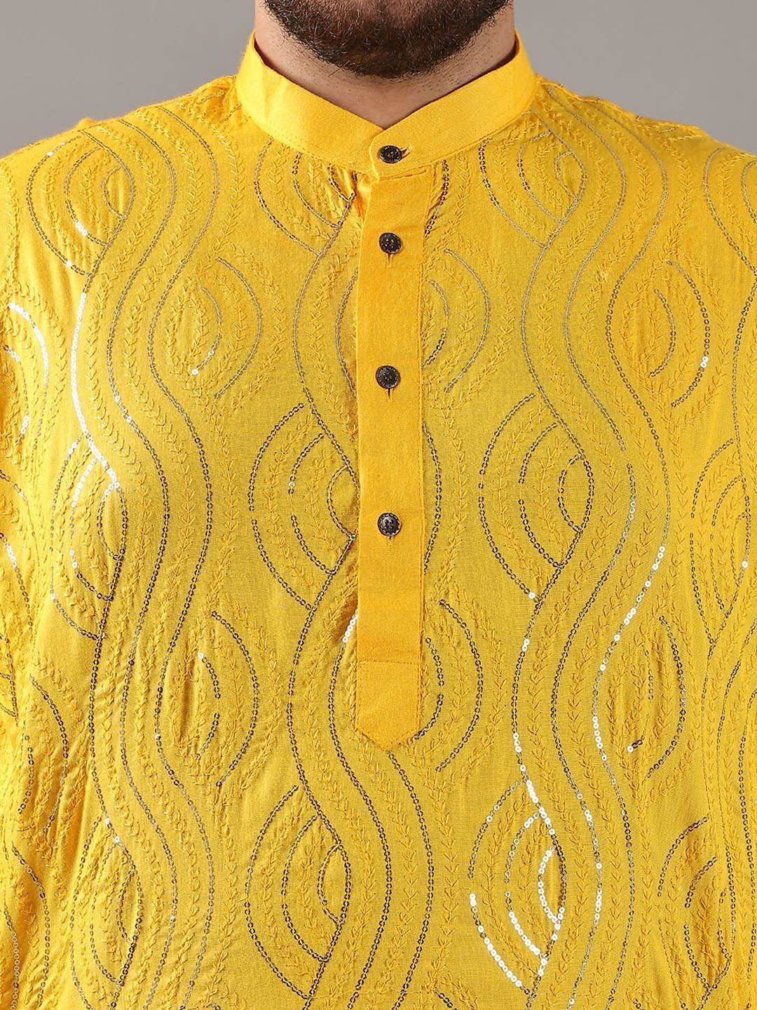 SOJANYA PLUS Plus Size Men Floral Embroidered Sequnnied Pure Cotton Kurta With Pyjamas