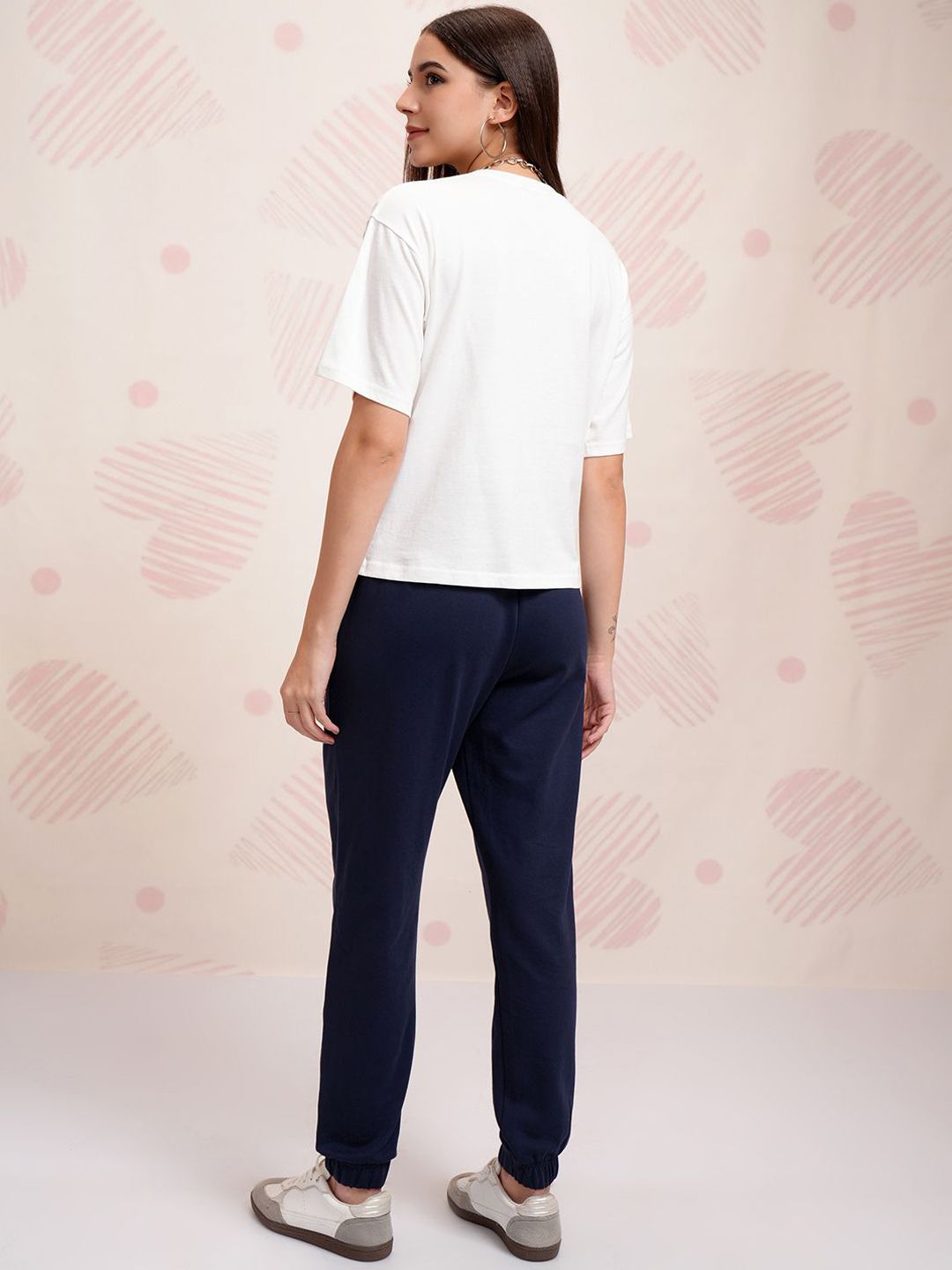 Tokyo Talkies White Disney Winnie The Pooh Printed Pure Cotton T Shirt With Jogger