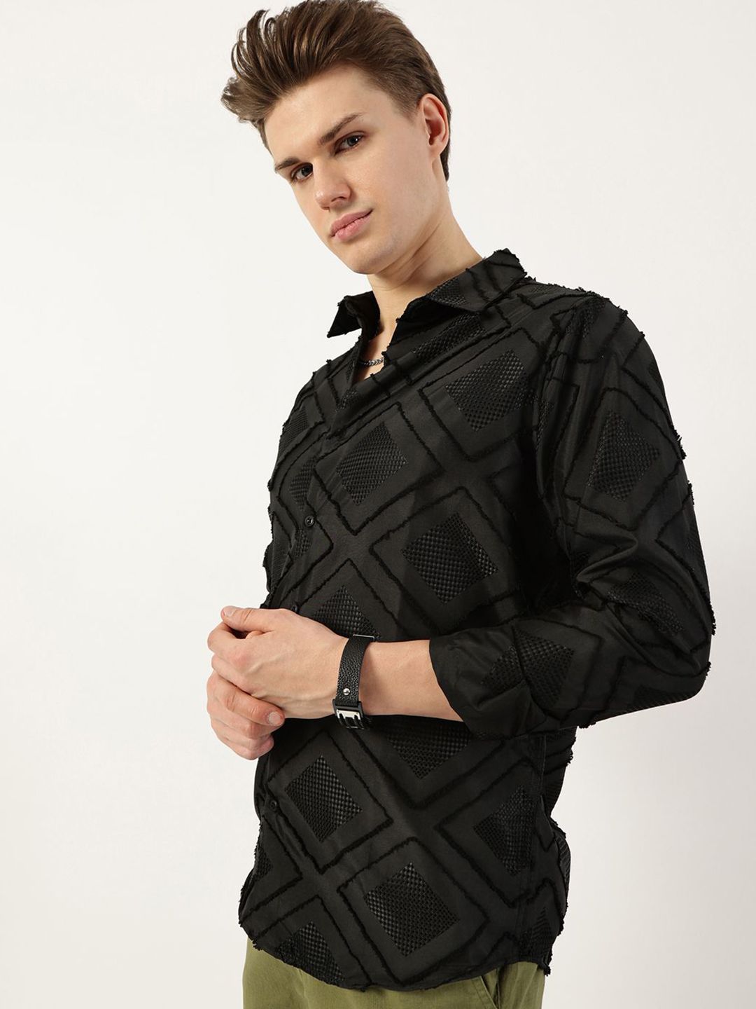 Thomas Scott Men Premium Spread Collar Textured Slim Fit Casual Shirt