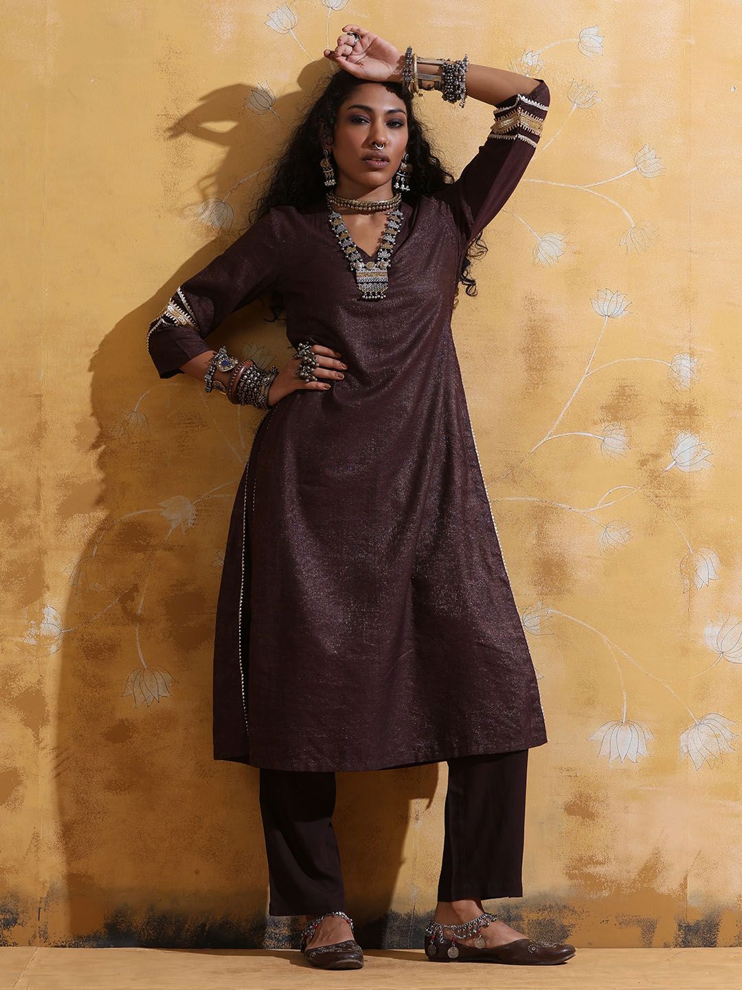 trueBrowns V-Neck High-Slit Gotta Patti Straight Kurta With Trouser