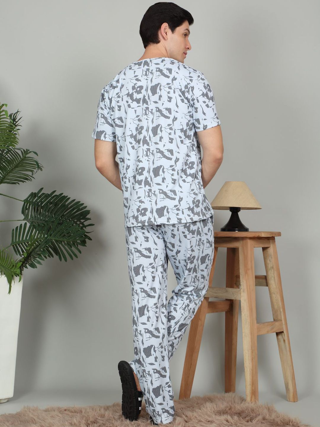 Sweet Dreams Men Printed T-shirt and Pyjamas Night suit