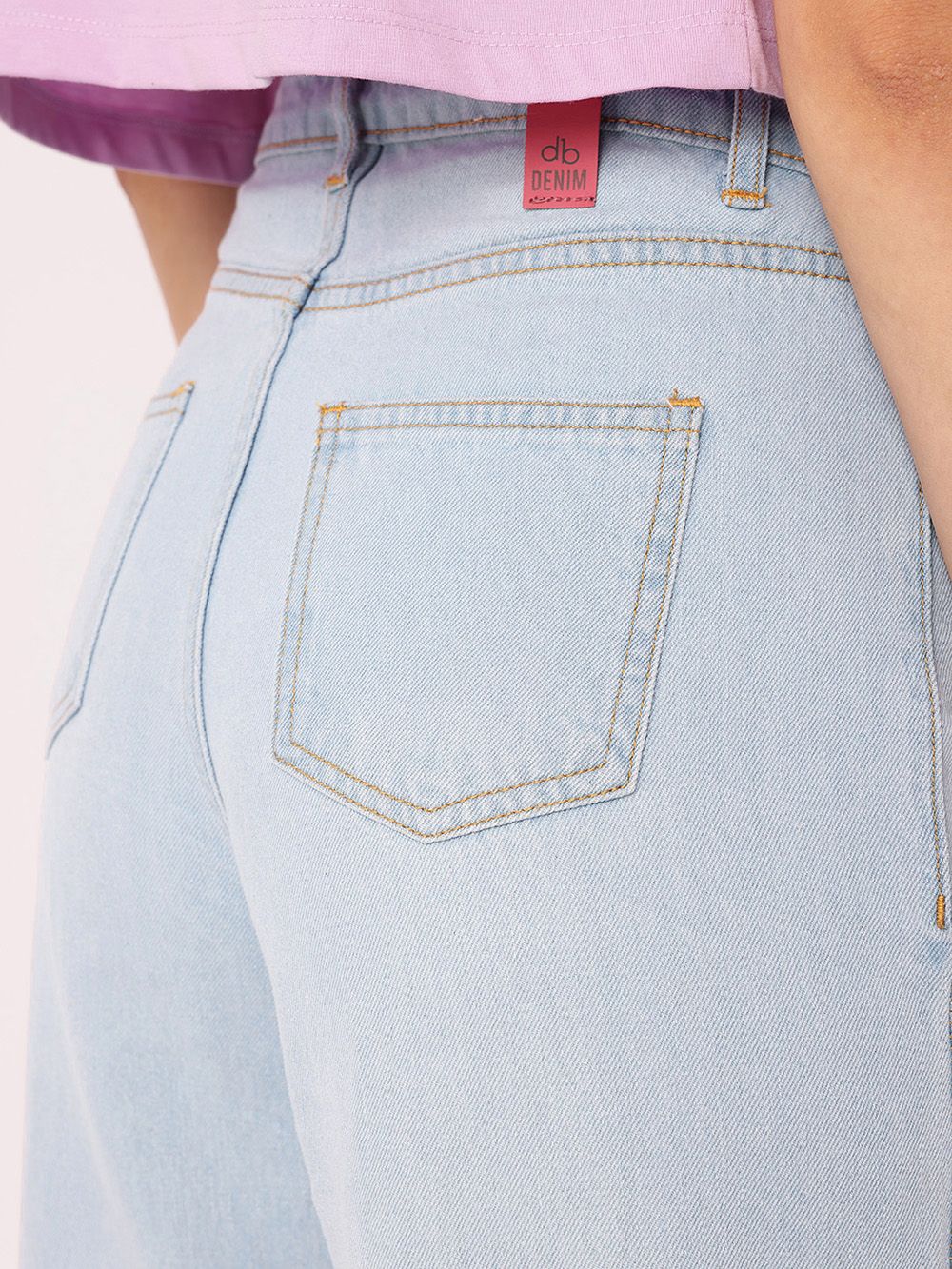 DressBerry Women Soft Vibe Slouchy Fit Light Fade Frayed Jeans