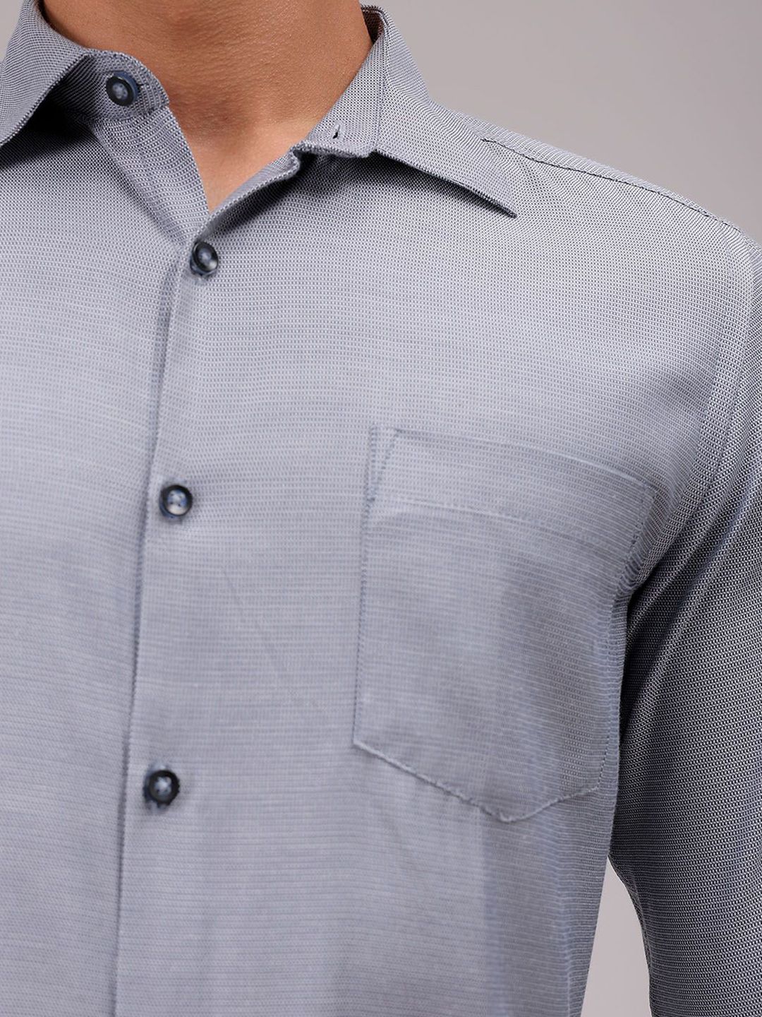The Indian Garage Co. X Luxe Men Cutaway Collar Solid Slim Fit Formal Shirt
