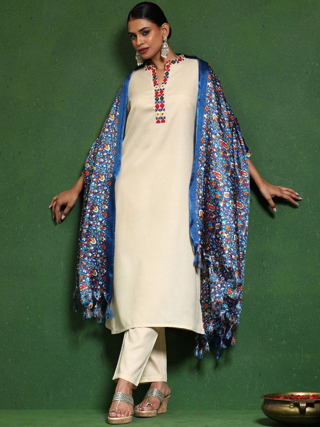 Varanga Embroidered Thread Work Mandarin Collar Straight Kurta with Trousers & Dupatta
