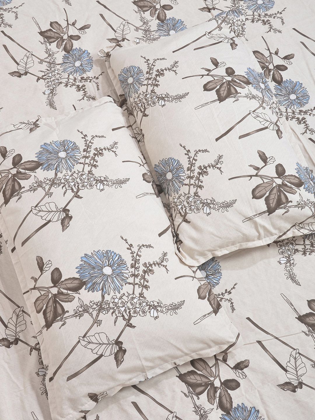 KLOTTHE Cream-Coloured Floral Printed Fitted 300 TC King Bedsheet With 2 Pillow Covers