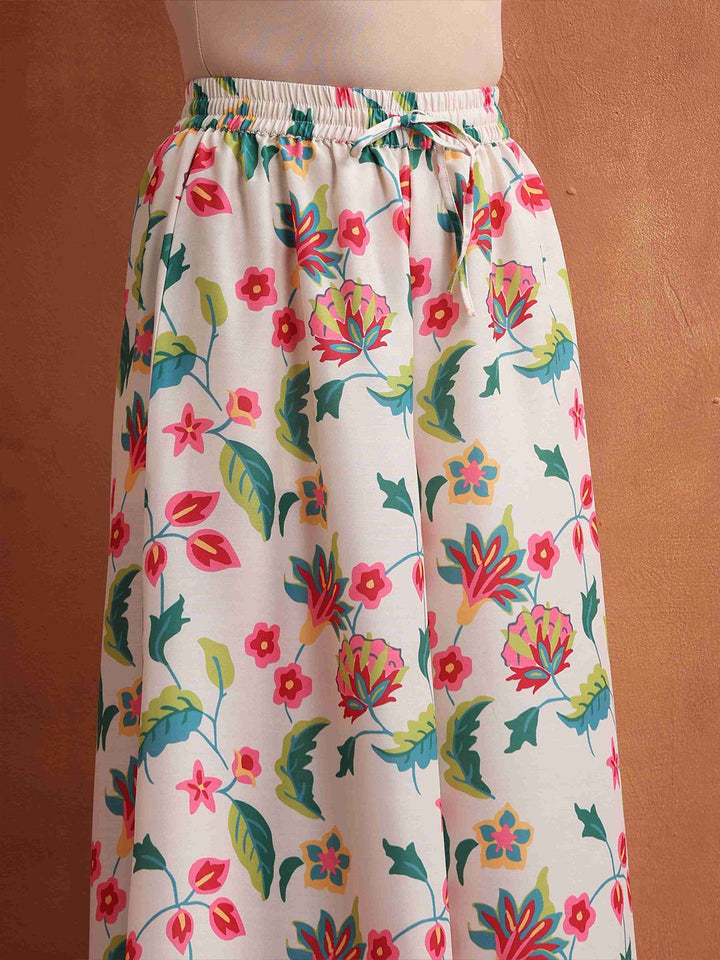 Truebrowns Floral Printed Gotta Patti Kurti dengan Sharara