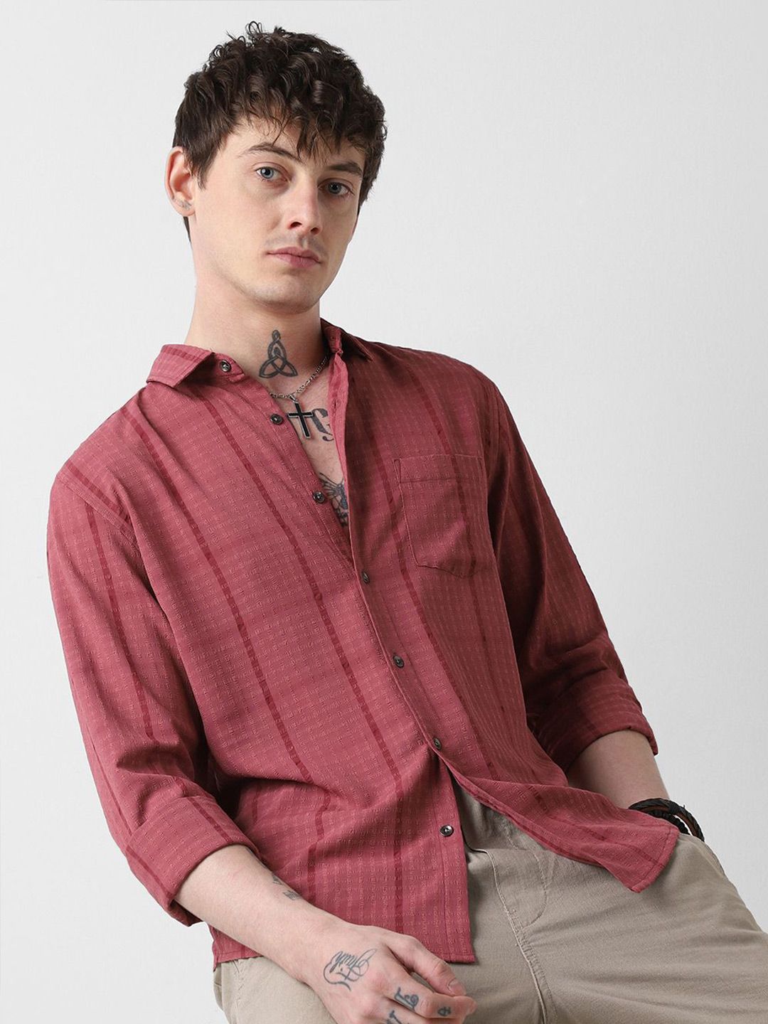 VASTRADO Men Classic Slim Fit Striped Casual Shirt