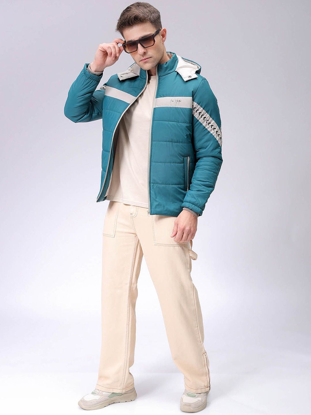 The Indian Garage Co Men Colourblocked Lightweight Padded Jacket with Patchwork