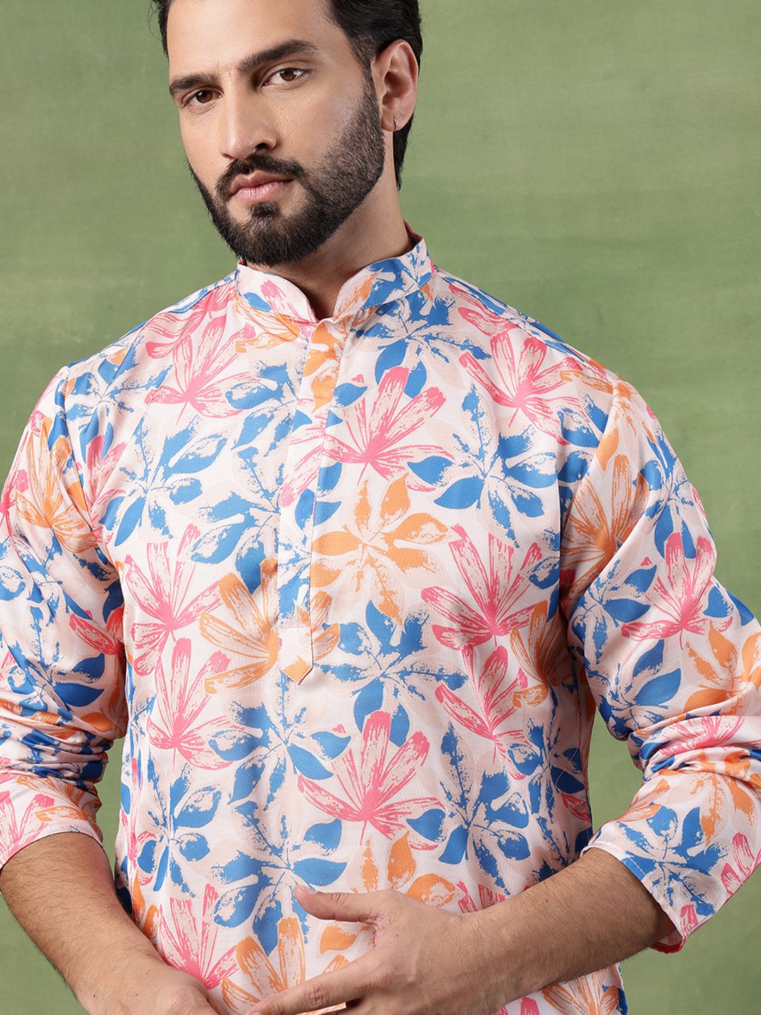 SOJANYA Men Floral Printed Kurta