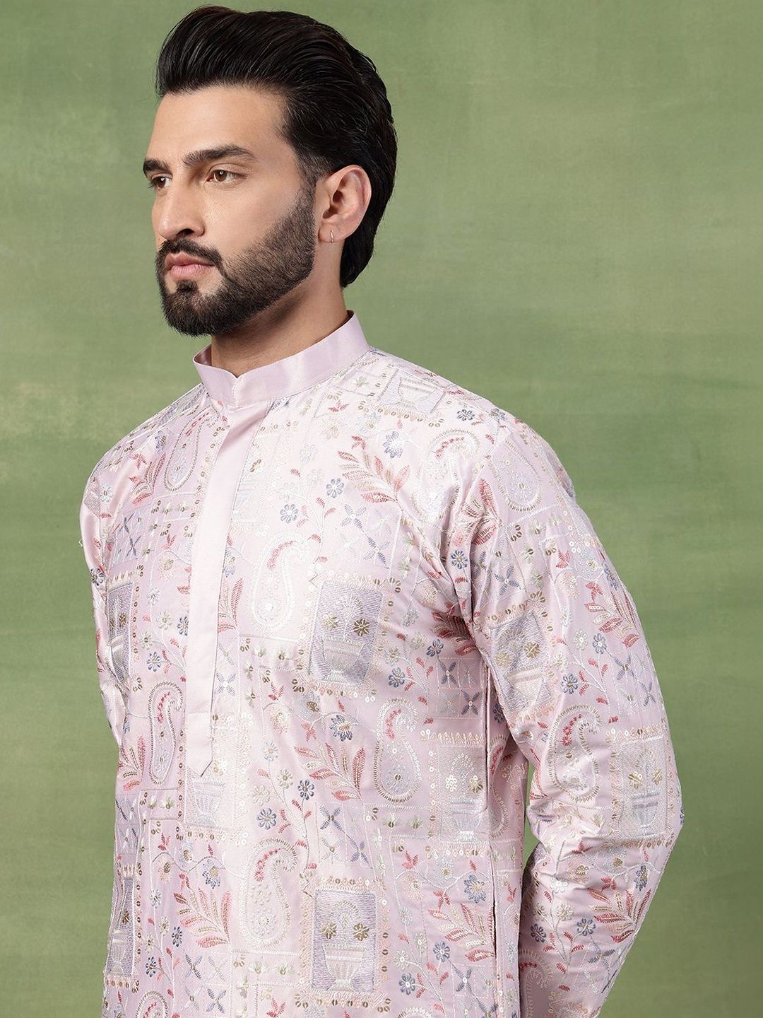 SOJANYA Men Embroidered Thread Work Kurta