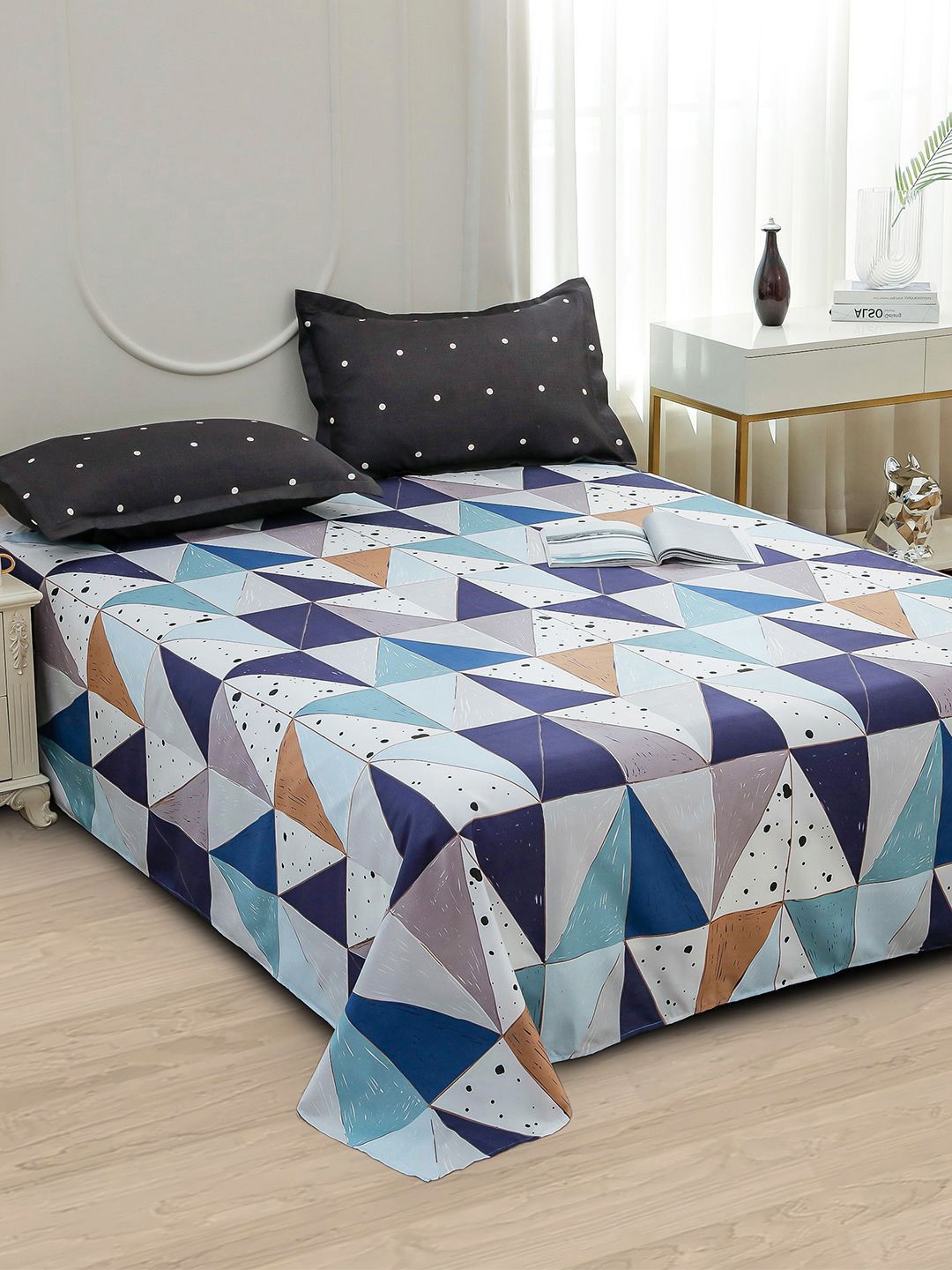 Story@home White Geometric Printed 240 TC Satin Finish Queen Bedsheet Set