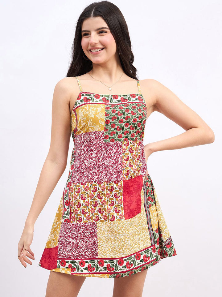 Berrylush Floral Print Bodycon Mini Dress