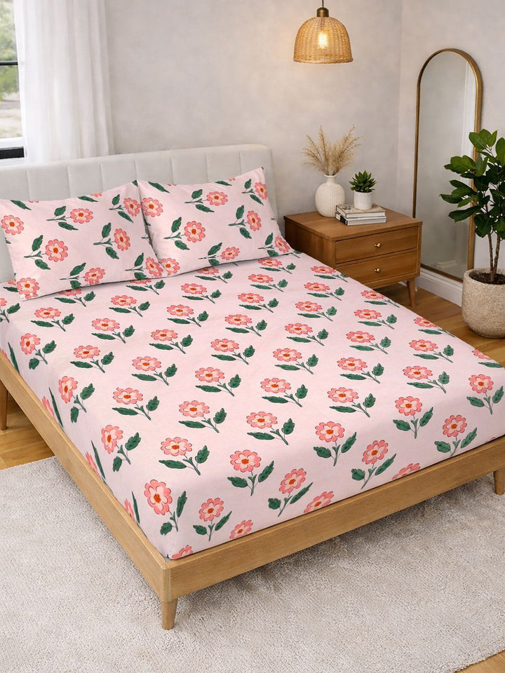 KLOTTHE Pink Floral Printed 300 TC King Bedsheets