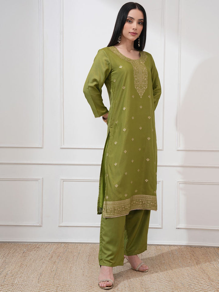 Vishudh Women Straight Jacquard Kurta With Bottom & Dupatta
