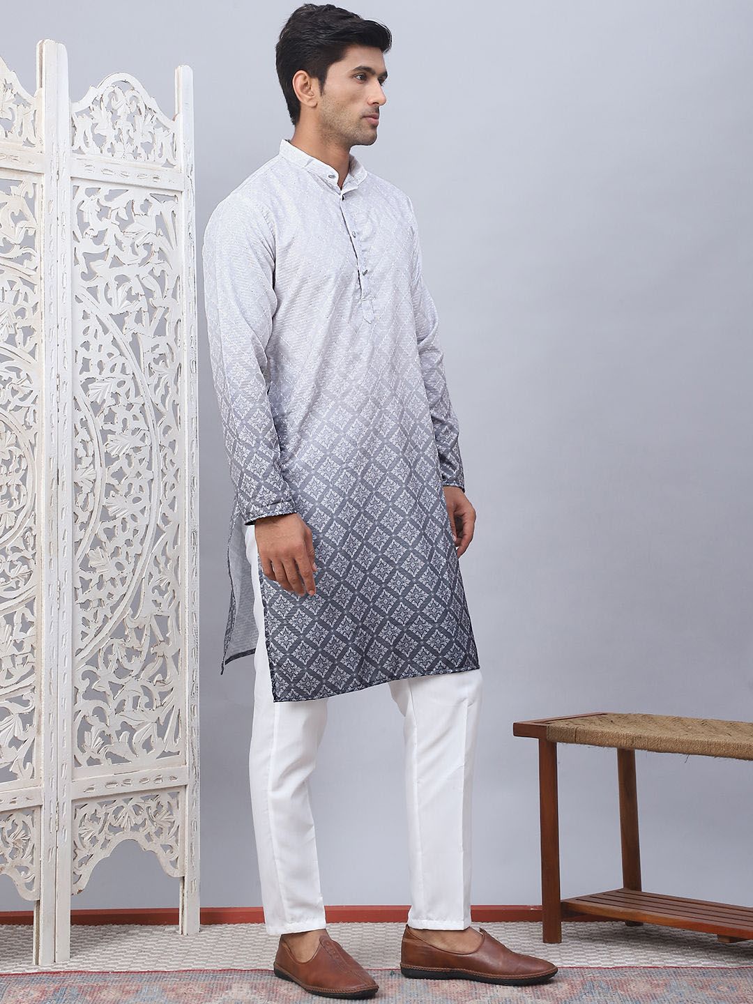 Jompers Ombre Printed Mandarin Collar Sequinned Straight Kurta With Pyjamas