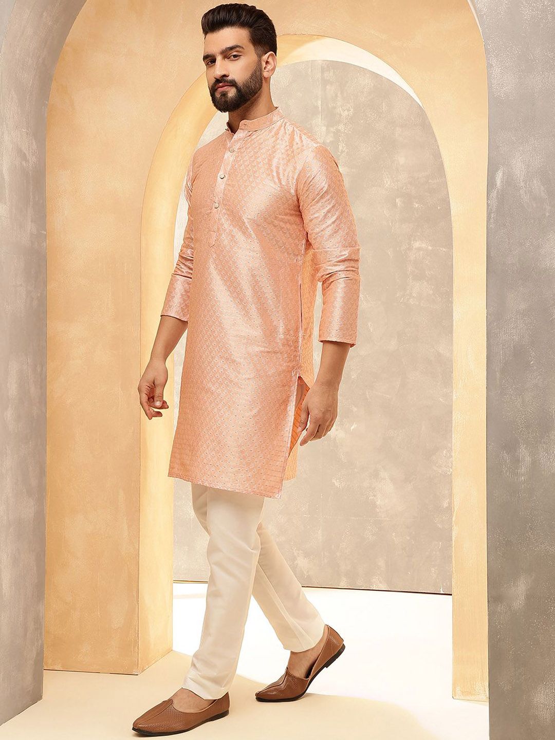 Anouk Peach Motif Etnik Tenunan Rekaan Jalur Kolar Jacquard Kurta Lurus