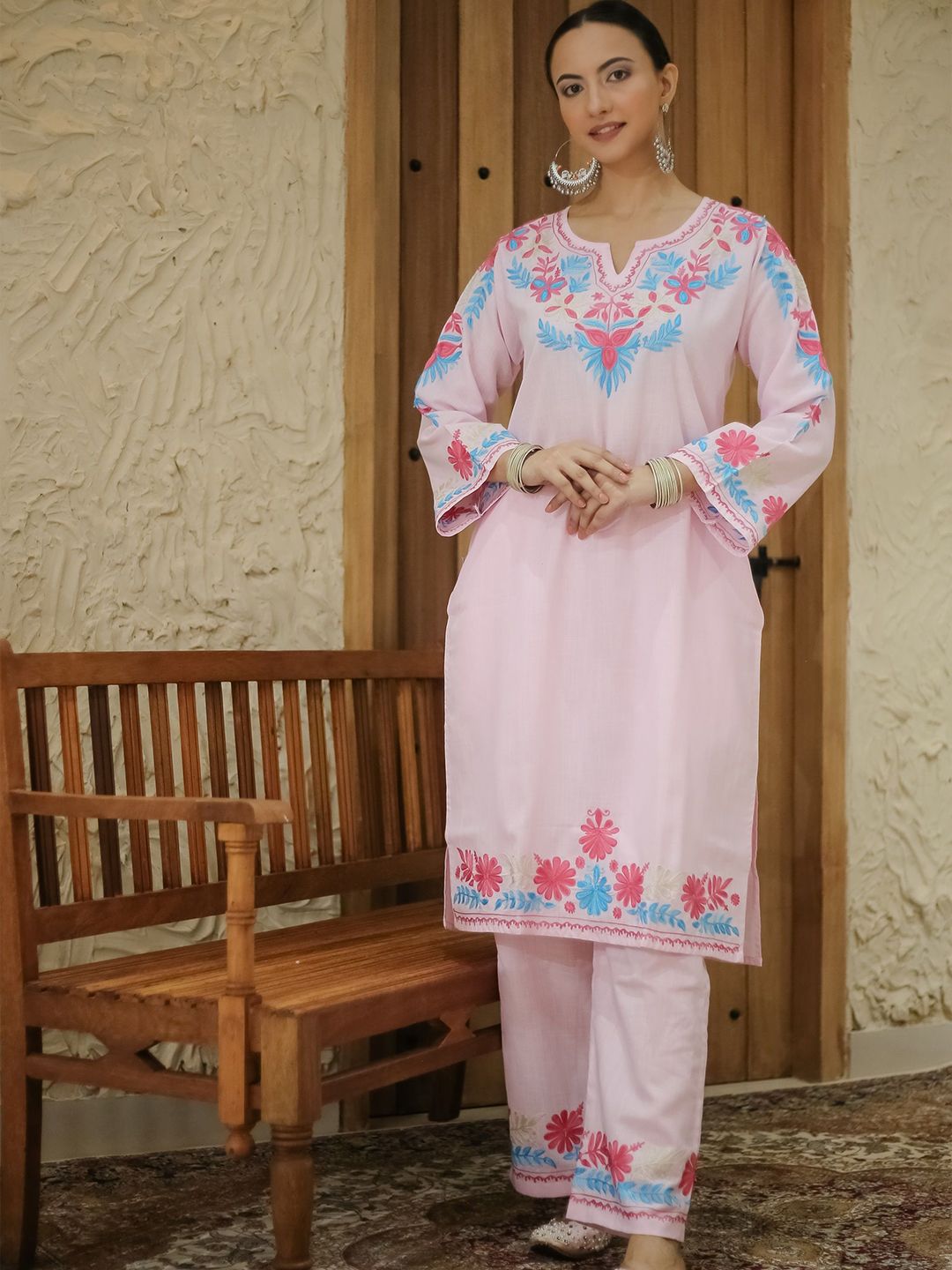 HOUSE OF KARI Floral Embroidered Thread Work Falak Kashmiri Straight Kurta With Trousers