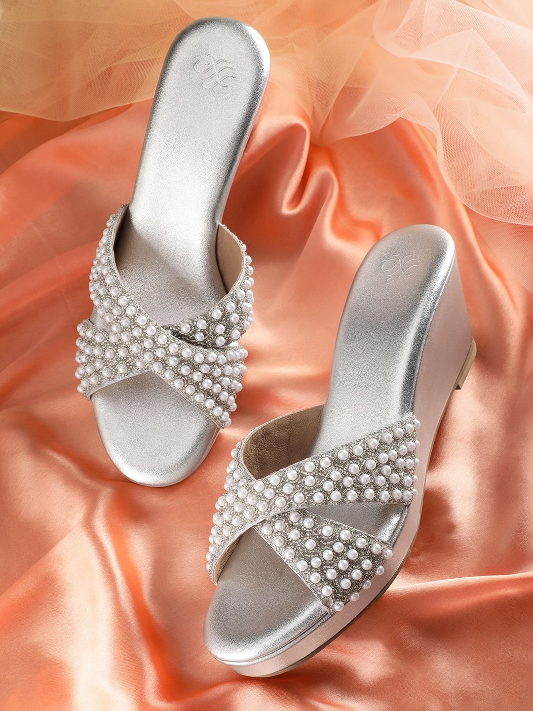 House of Pataudi Ethnic Embellished Wedge Heels