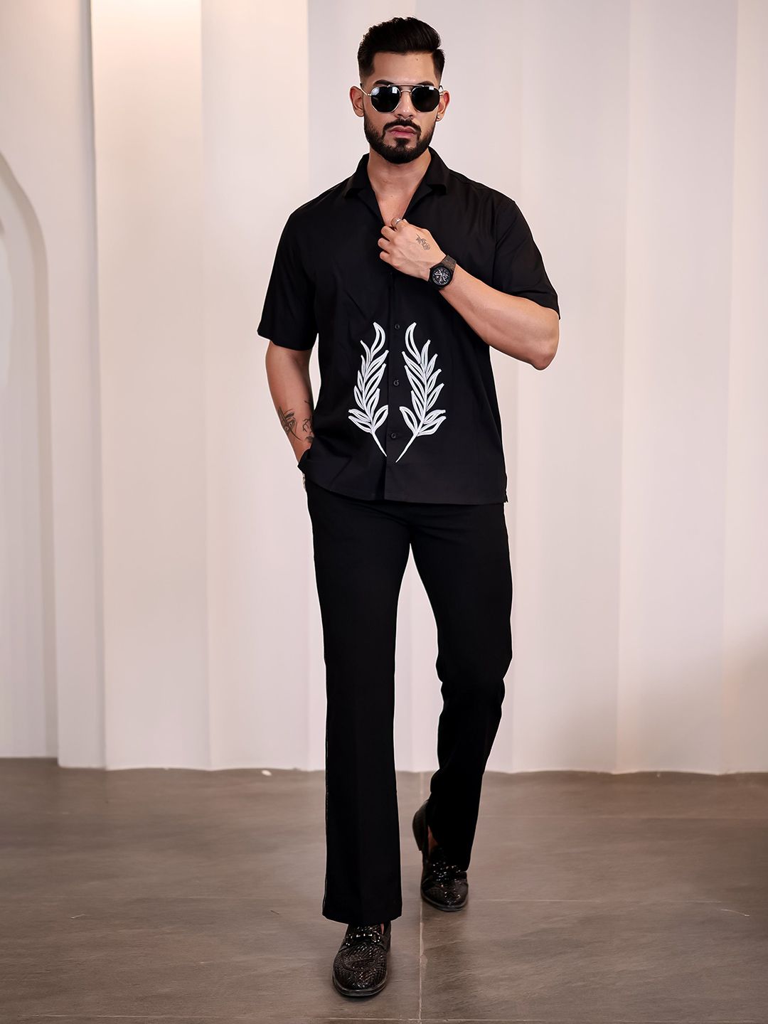 Eszett Men Floral Printed Cuban Collar Cotton Baju Kasual