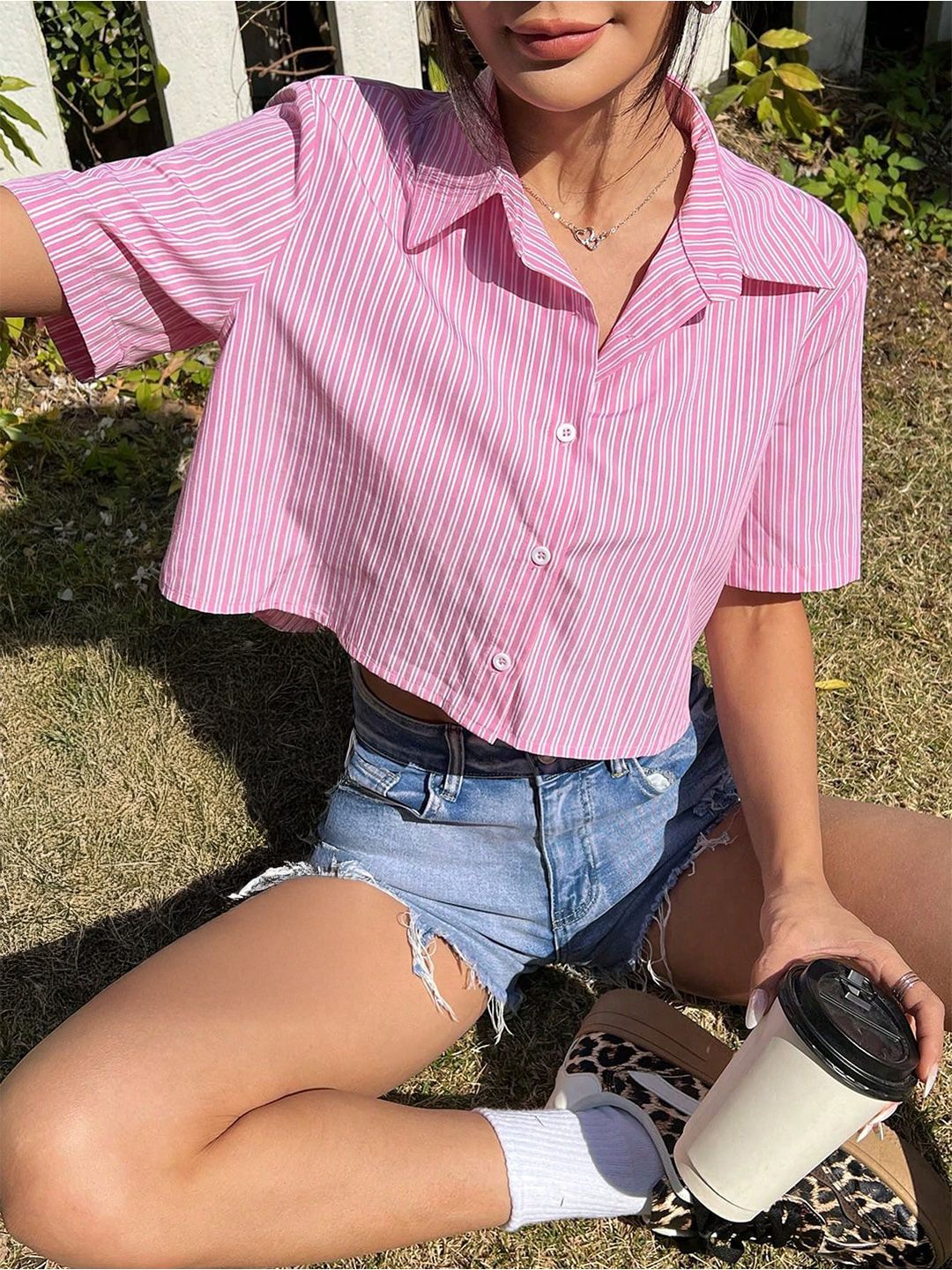 DressBerry Striped Spread Collar Short Sleeves Crop Shirts