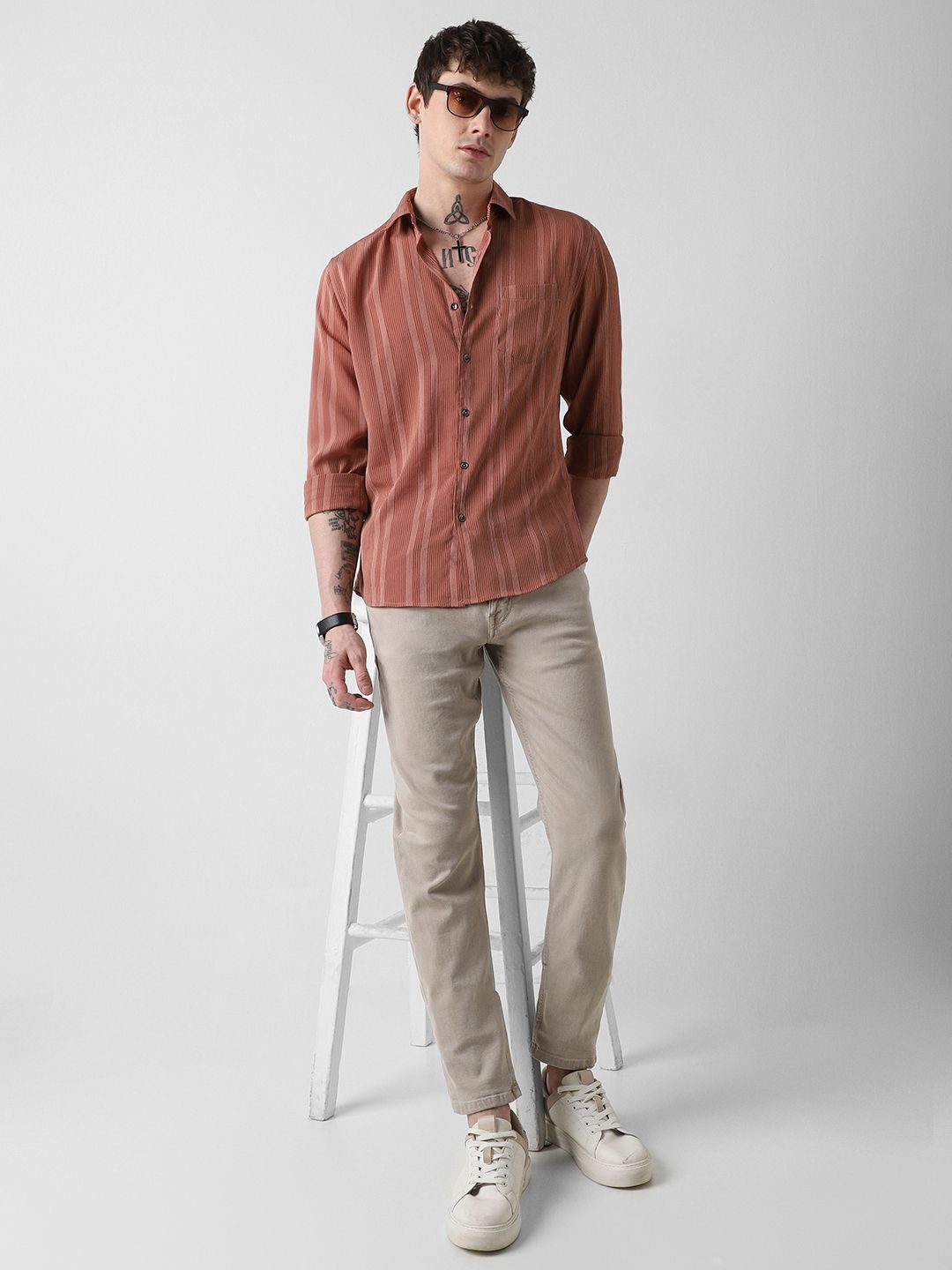 VASTRADO Men Classic Spread Collar Multi Striped Slim Fit Casual Shirt
