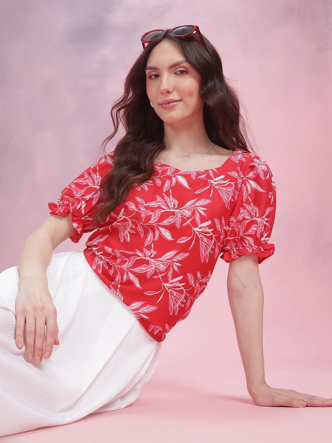 DressBerry Floral Print Sweetheart Neck Puff Sleeve Top