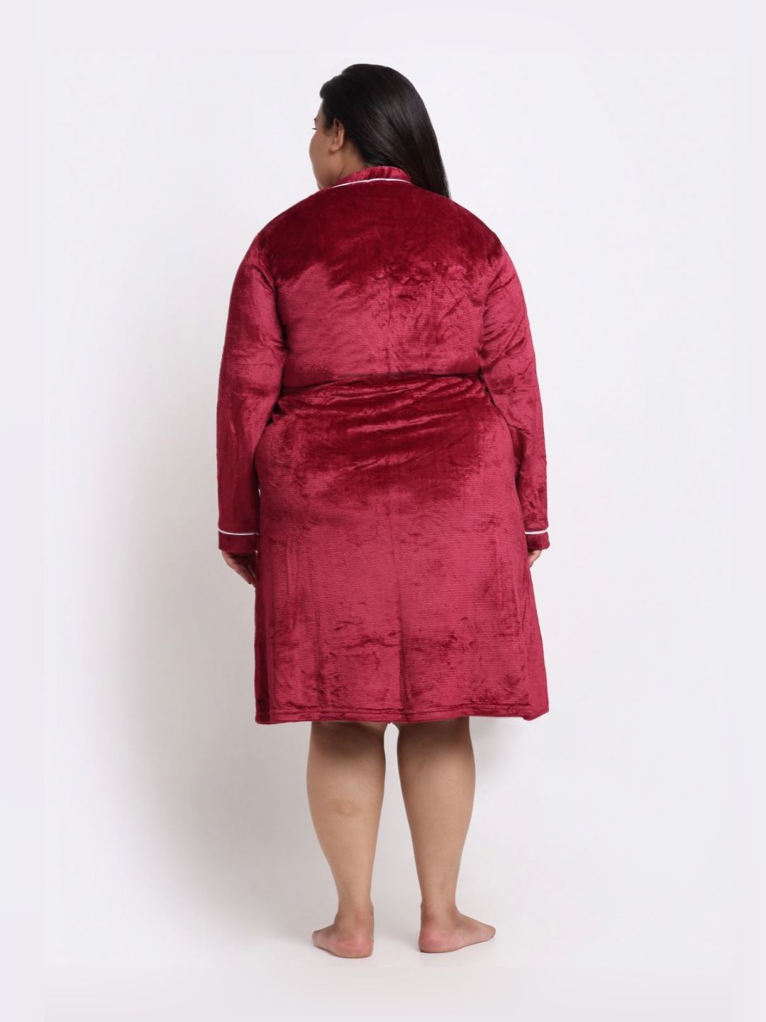 KLOTTHE Plus Size Red Woollen Long Sleeves Bath Robe With Belt