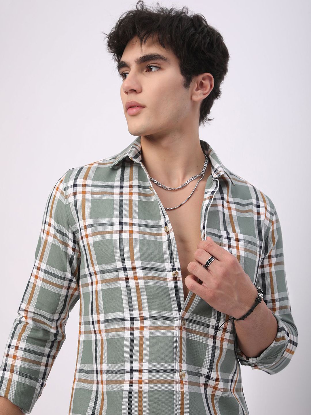 VASTRADO Men Classic Slim Fit Opaque Checked Casual Shirt