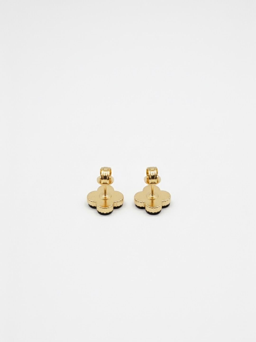 VOGUE PANASH Gold-Plated Floral Shaped Studs