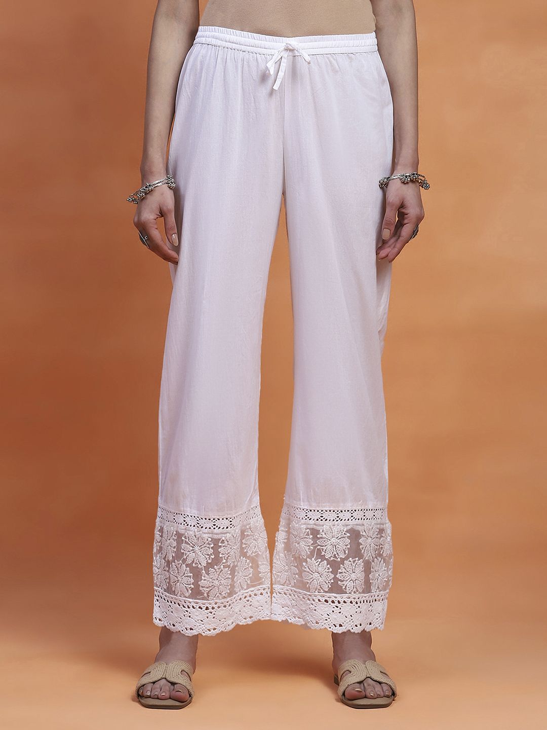 Rumah Wanita Chikankari Palazzo Bersulam Chikankari Kapas Putih