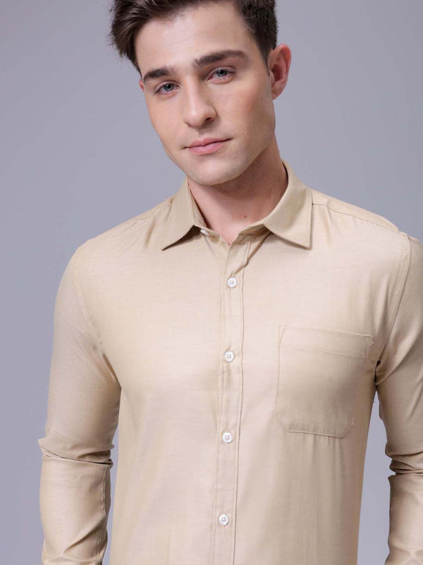 The Indian Garage Co. X Luxe Men Slim Fit Cutaway Collar Solid Formal Shirt